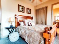 Italian Villa · 200 steps to beach · Free cruise tickets · Pool views · Pets OK!