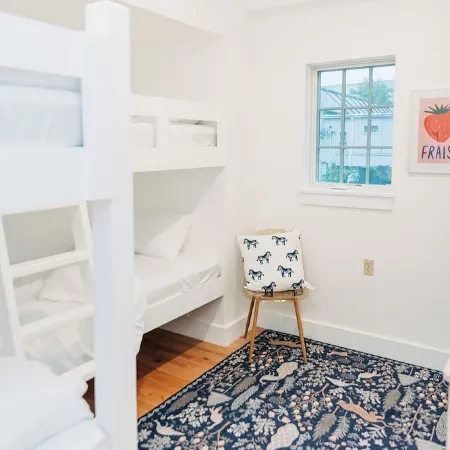 Beautiful 3-Bed 2.5 bath in downtown Freeport