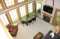 Beautiful Condo Located In Disciples Village ~ Steps to ski and water park!