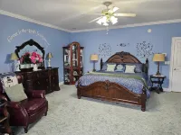Island's Sunset Master Blue Guest Room on Lake Murray