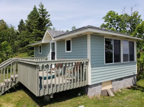 Superior Reflections  Cabin #2 on Lake Superior