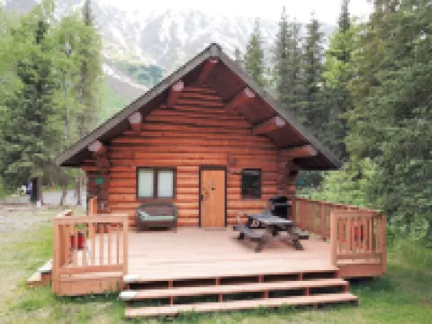 Upper Paradise Log Cabin - Nightly Rental in the Woods Hotels in Moose Pass