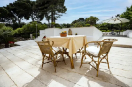 Villa Fontana with Private Pool and Ancient Botanical Park