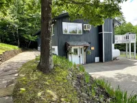 Nature’s Nest located in the heart of Wilmington, 5 minutes from Whiteface Mt Wilmington Notch Campground 주변 호텔