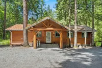 Secluded River Front Cabin @ Mt Rainier w/ Hot Tub - Hytter