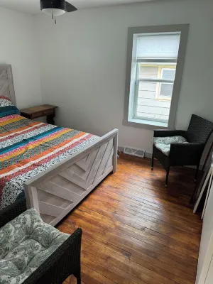 Restored farm house by amazing Kelly Lake and all of it's amenities!