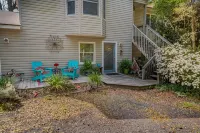 Quiet beach retreat for couples or family