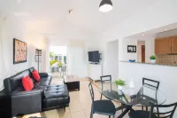 C1, in a small complex with communal heated pool 100m from the sea Các khách sạn ở Charco del Palo