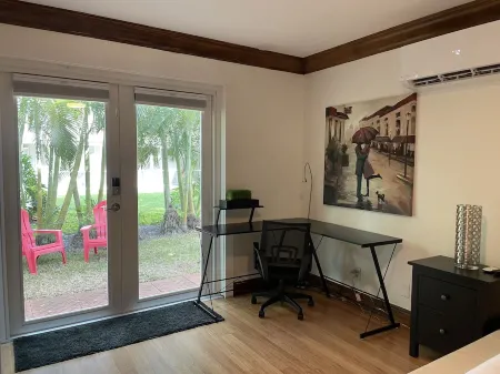 Studio in the heart of Wellington, 3 miles from the Polo Club and WEF