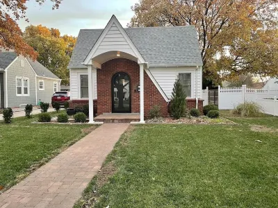 Cozy Double King Suite Bungalow