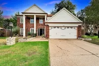 5 BR w/ Pool, close to Six flags, cowboy stadium