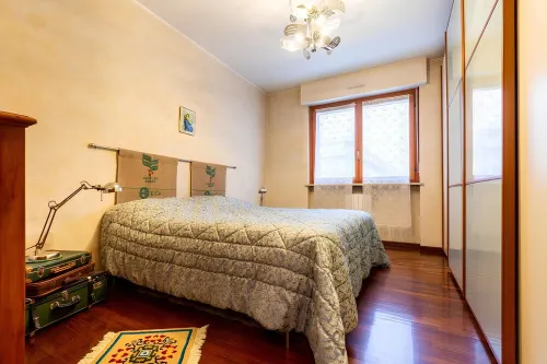 Elegante alloggio di grandi dimensioni (110 mq) in parco privato di 6000 mq
