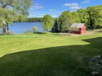 Lake Front Home close to Ski Brule and snowmobile trails.