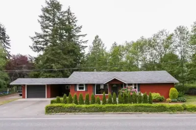 Near Fairhaven, Galbraith Trails, Lake, and Golf