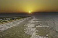 Enjoy Gulf Views on the ICW with Great fishing!