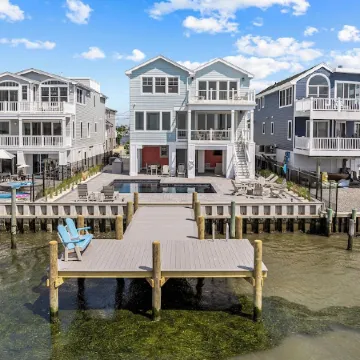 Spacious Bayfront Home with Pool