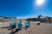 Two master suites-4BR & 3BA Lake Havasu House with Pool Table, Pool & Hot Tub