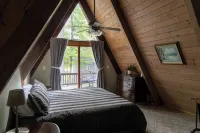 "A Frame of Mind" on Mullett Lake Hotels in Cheboygan County