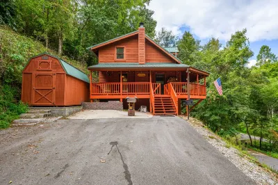SummerTime is Here! Secluded Log Cabin-New Hot Tub-Wrap Around Porch 트로터 블러프 TVA 스몰 와일드 에어리어 주변 호텔