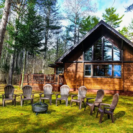 NEW Whiteface Mtn. View Cabin close to Lake Placid