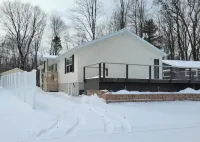 13-person home for families & groups!
