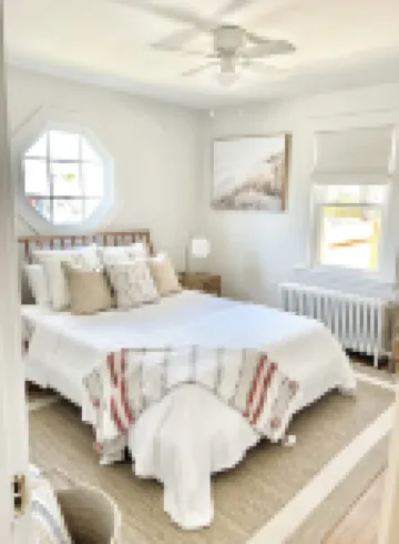 Walk to Beach! Great Location! Booking 2026! Close to Salem!!