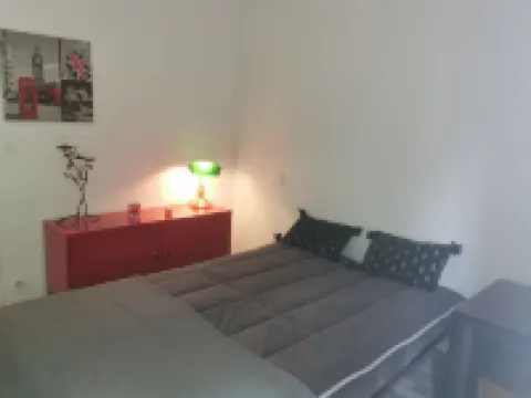 Biarritz charming two-room apartment with garden and parking!