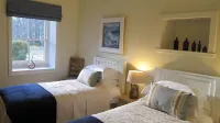 Award-Winning 5 Star Luxury Retreat - Hot Tub, Sauna, Tennis, Fishing, Sky, Golf Hôtels à proximité de : Auchterarder Parish Church