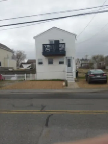 Plum Island place 5 minute walk to beach 9 minute walk to point Hotels in Newburyport