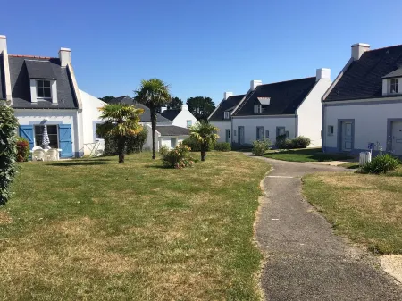 House very close to the beach and coastal path