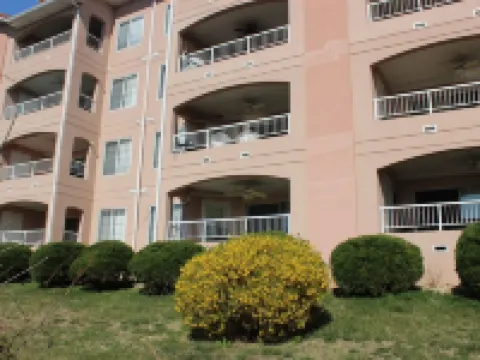 Fabulous Patio View Overlooking The Main Channel Of Table Rock Lake Hotels in Ridgedale