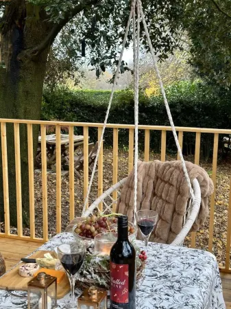 Narnia - a picture-perfect private woodland escape Отели в г. Спилсби