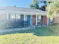 ~ La Conchita 🐚 ~ w private pool! Hotels near Blasted Screen Print & Boutique