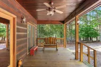 Mountain Cabin with fire-pit, game room and fireplace & hot tub! 4BR 4 bathroom