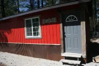 Tiny Red Farmhouse centrally located in Columbia Falls