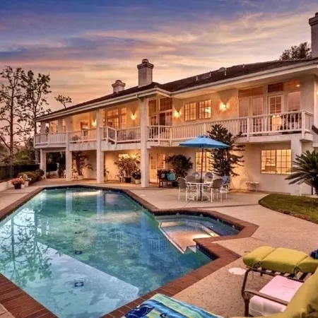 Custom 3,600sf Fallbrook Retreat: Wedding Guests•Family•Couples-Wine•Golf•Coast