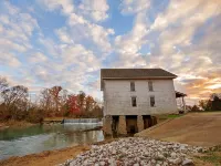 Chickamauga Lee & Gordon's Mills Historic Pierce House Hotels in Walker County