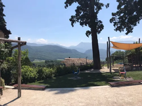 Vacation apartment in the heart of Kaltern with a terrace to fall in love with