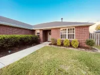 Shred Shed- Sleeps 10- Near Trails- Bentonville