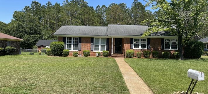 Cheerful 3 Bedroom House in a Quiet Neighborhood Hotels in Dougherty County