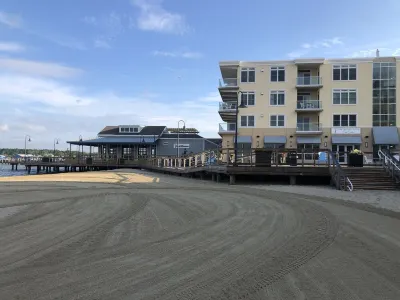Exquisite Bayview Residence at Lighthouse Cove Hotels in 