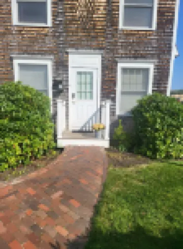 Cozy condo with harbor views. Walk to Dock Square and Beach.