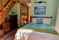Holualoa Garden Studio-Spring and Summer Specials!!!