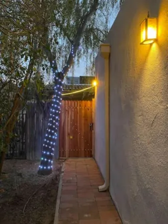 Clean and Modern Mid-Town Casita - 5 minutes to UofA and downtown Tucson Отели рядом с достопримечательностью «Университет Аризона»