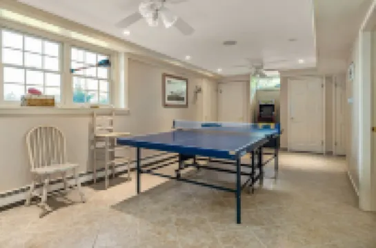 Spacious Beach Villa - Ocean Views - 3 Minute Walk to Shore - Available All Year