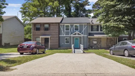 2 Bedroom Townhouse Fire Pit - BBQ - Fun Relax