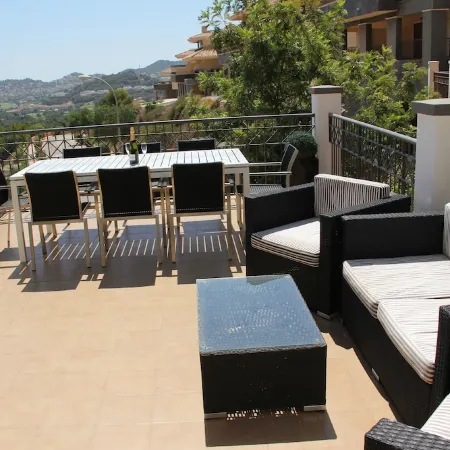 Beautiful Detached Spacious Villa, Amazing views, Private Heated Pool, WiFi, A/C