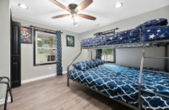 Riverside Cottage in Mt. Holly- Quiet & Comfy