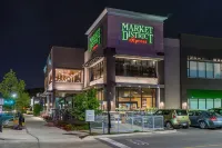 Bexley Family Friendly ★ King Bed ★ Staycation Hotels near South Hamilton Shopping Center