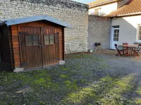 La Petite Maison de Niré Maison Indépendante Avec Terrasse et Cour Privée Hôtels à : Loudun
